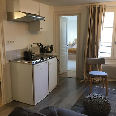 Appartamento 2 Pieces Centre Marais Parigi